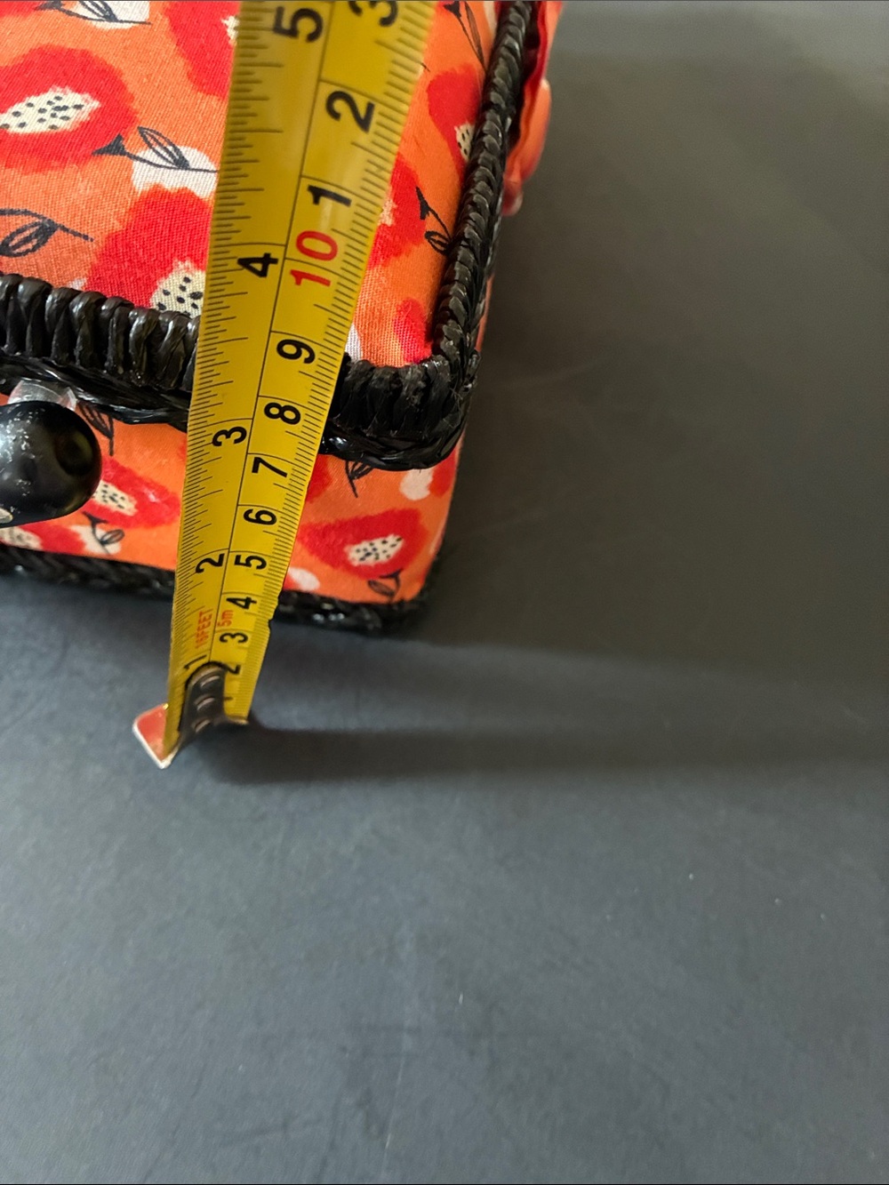 Mini Sewing Box & Tools/Notions - Picture 16 of 16